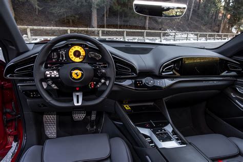 ferrari purosangue interior.